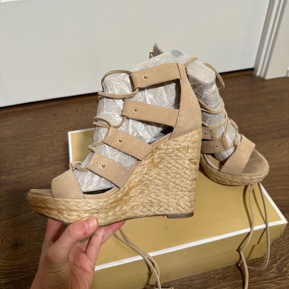 Michael Kors Beige Lace-up Wedges Size 5 - Picture 7 of 9
